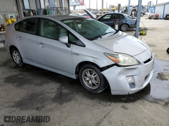 2010 Toyota Prius II z VIN JTDKN3DU0A0072522, wystawiony jako Copart lot #56512165 z przebiegiem 216 281 mil mil oraz Szkoda całkowita • Salvage title. Historia ofert i sprzedaży dostępna na DreamBid. Obrazek 4.