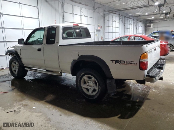 2004 Toyota Tacoma with VIN 5TEWN72N74Z420602, listed as a Copart auction lot 88994115 with 174,204 mi miles and Salvage Title. Bid and sale history available at carsss.com. Image 2.