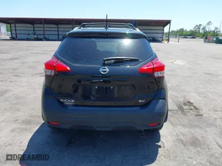 2018 Nissan Kicks SV with VIN 3N1CP5CU6JL533630, listed as a IAAI auction lot 42042097 with 165,299 mi miles. Bid and sale history available at carsss.com. Image 16.
