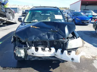 2006 Toyota Highlander with VIN JTEGP21A560111287, listed as a IAAI auction lot 41392554 with 171,024 mi miles. Bid and sale history available at carsss.com. Image 6.