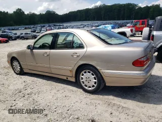 2001 Mercedes-Benz E 320 z VIN WDBJF65J71B372141, wystawiony jako Copart lot #61810695 z przebiegiem 211 131 mil mil oraz Czysty tytuł • Clean title. Historia ofert i sprzedaży dostępna na DreamBid. Obrazek 2.