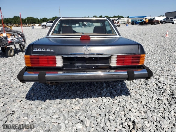 1986 Mercedes-Benz 560 Series 560SL with VIN WDBBA48D4GA045126, listed as a Copart auction lot 52407205 with 123,042 mi miles and Clean Title. Bid and sale history available at carsss.com. Image 6.