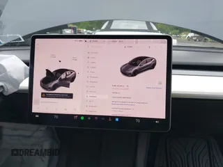 2021 Tesla Model 3 Performance z VIN 5YJ3E1EC3MF056187, wystawiony jako IAAI lot #42372230 z przebiegiem 56 679 mil mil oraz . Historia ofert i sprzedaży dostępna na DreamBid. Obrazek 18.