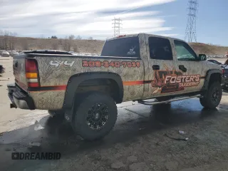 2002 Chevrolet Silverado 1500HD LT with VIN 1GCGK13U92F149424, listed as a Copart auction lot 48531665 with 211,773 mi miles and Clean Title. Bid and sale history available at DreamBid. Image 3.