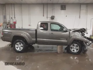 2013 Toyota Tacoma with VIN 5TFUU4EN3DX055489, listed as a IAAI auction lot 41247213 with 58,570 mi miles and . Bid and sale history available at DreamBid. Image 14.