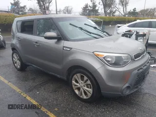 2015 Kia Soul + with VIN KNDJP3A51F7189253, listed as a IAAI auction lot 41773480 with 1 mi miles. Bid and sale history available at carsss.com. Image 1.