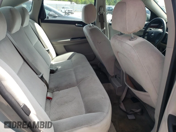 2008 Chevrolet Impala LS z VIN 2G1WB58KX81197842, wystawiony jako Copart lot #59018135 z przebiegiem 126 824 mil mil oraz Szkoda całkowita • Salvage title. Historia ofert i sprzedaży dostępna na DreamBid. Obrazek 10.