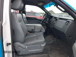 2014 Ford F-150 XL z VIN 1FTFX1CF5EKG53334, wystawiony jako IAAI lot #42278412 z przebiegiem 172 450 mil mil oraz . Historia ofert i sprzedaży dostępna na DreamBid. Obrazek 5.