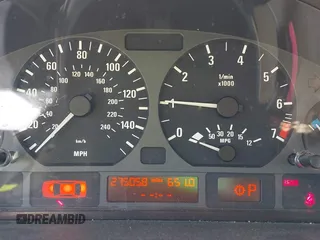 2004 BMW 3 Series 325i with VIN WBAAZ33484KP88141, listed as a IAAI auction lot 42038373 with 275,058 mi miles. Bid and sale history available at carsss.com. Image 7.
