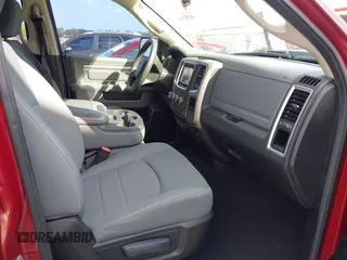 2014 Ram 1500 SLT z VIN 1C6RR6GT1ES184562, wystawiony jako IAAI lot #41583461 z przebiegiem 138 594 mil mil oraz . Historia ofert i sprzedaży dostępna na DreamBid. Obrazek 5.