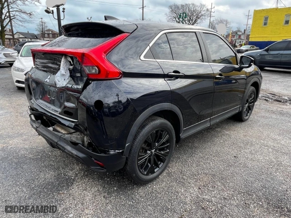 2018 Mitsubishi Eclipse Cross LE with VIN JA4AT4AA3JZ047878, listed as a Copart auction lot 49190515 with NaN miles and Clean Title. Bid and sale history available at carsss.com. Image 4.