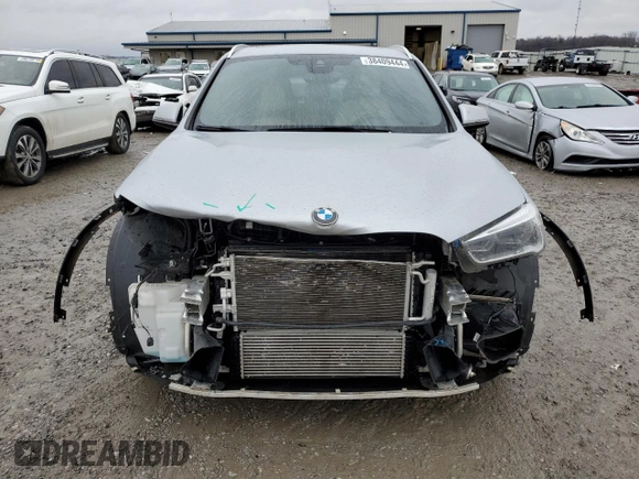 2017 BMW X1 sDrive28i with VIN WBXHU7C33H5H34013, listed as a Copart auction lot 38409444 with 87,558 mi miles and Salvage Title. Bid and sale history available at carsss.com. Image 5.