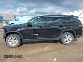 2023 Jeep Grand Cherokee Limited z VIN 1C4RJKBG6P8859034, wystawiony jako IAAI lot #41763549 z przebiegiem 24 476 mil mil oraz . Historia ofert i sprzedaży dostępna na DreamBid. Obrazek 15.