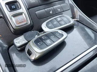 2021 Hyundai Santa Fe SEL z VIN 5NMS64AJ3MH331523, wystawiony jako IAAI lot #42201780 z przebiegiem 84 319 mil mil oraz . Historia ofert i sprzedaży dostępna na DreamBid. Obrazek 11.