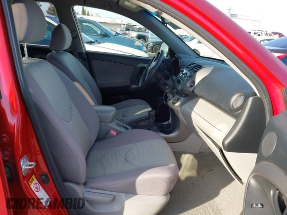 2008 Toyota RAV4 with VIN JTMZD33V686061866, listed as a IAAI auction lot 41611669 with 120,955 mi miles. Bid and sale history available at carsss.com. Image 5.