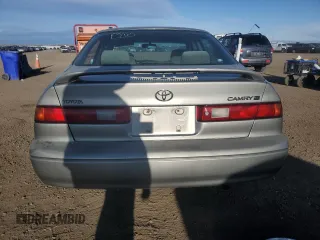1998 Toyota Camry LE z VIN JT2BG28K2W0164356, wystawiony jako Copart lot #49450065 z przebiegiem 240 905 mil mil oraz Czysty tytuł • Clean title. Historia ofert i sprzedaży dostępna na DreamBid. Obrazek 6.