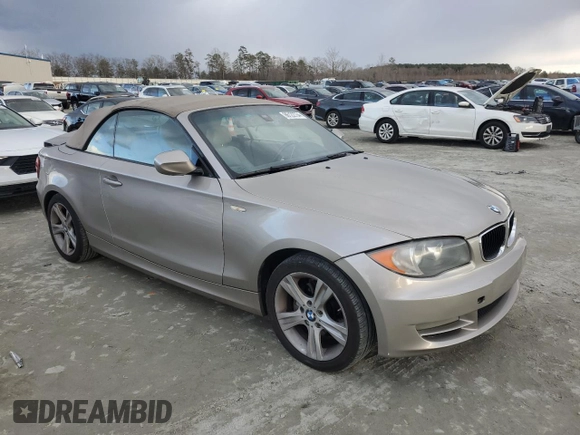 2010 BMW 1 Series 128i z VIN WBAUL7C53AVJ77295, wystawiony jako Copart lot #86122734 z przebiegiem 138 270 mil mil oraz Szkoda całkowita • Salvage title. Historia ofert i sprzedaży dostępna na DreamBid. Obrazek 4.