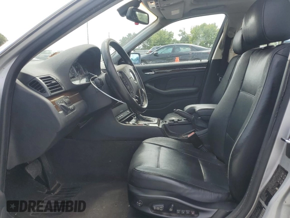 2003 BMW 3 Series 330i with VIN WBAEV53423KM30265, listed as a Copart auction lot 70214374 with 152,171 mi miles and Salvage Title. Bid and sale history available at carsss.com. Image 7.