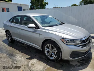 2024 Volkswagen Jetta SE with VIN 3VWEM7BU6RM025611, listed as a Copart auction lot 53670075 with 31,262 mi miles and Clean Title. Bid and sale history available at carsss.com. Image 4.