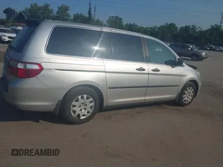 2007 Honda Odyssey LX с VIN 5FNRL38227B113921, выставлен на аукционе IAAI как лот 42402029 с пробегом 186 778 миль миль и . История ставок и продаж доступна на DreamBid. Изображение 4.