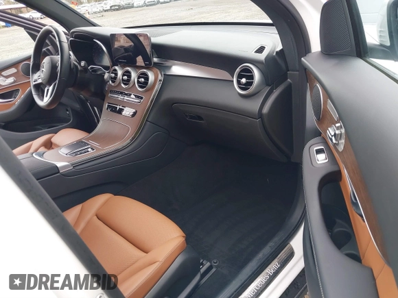 2022 Mercedes-Benz GLC 300 z VIN W1N0G8EB7NG102309, wystawiony jako IAAI lot #41778212 z przebiegiem 21 032 mil mil oraz . Historia ofert i sprzedaży dostępna na DreamBid. Obrazek 5.