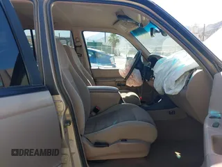 1998 Ford Explorer XL z VIN 1FMZU34E4WZB50132, wystawiony jako IAAI lot #42708532 z przebiegiem 237 486 mil mil oraz . Historia ofert i sprzedaży dostępna na DreamBid. Obrazek 5.