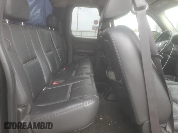 2008 Chevrolet Silverado 1500 LTZ with VIN 2GCEK19J981240990, listed as a Copart auction lot 53208325 with 194,451 mi miles and Salvage Title. Bid and sale history available at DreamBid. Image 10.