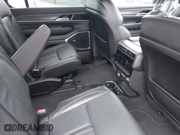 2024 Jeep Wagoneer Series II with VIN 1C4SJVBP9RS172655, listed as a IAAI auction lot 41330522 with 17,146 mi miles and . Bid and sale history available at DreamBid. Image 8.