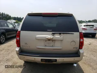 2008 Chevrolet Tahoe 3LT z VIN 1GNFK13078J175980, wystawiony jako Copart lot #59891595 z przebiegiem 234 081 mil mil oraz Czysty tytuł • Clean title. Historia ofert i sprzedaży dostępna na DreamBid. Obrazek 6.