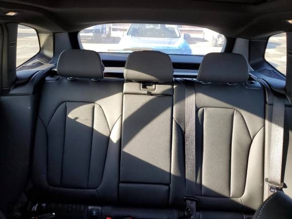 2024 BMW X3 sDrive30i with VIN 5UX43DP0XR9U58299, listed as a Copart auction lot 47617185 with 9,385 mi miles and Salvage Title. Bid and sale history available at DreamBid. Image 10.