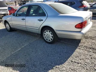 1998 Mercedes-Benz E 320 with VIN WDBJF25F9WA697018, listed as a Copart auction lot 87567315 with 107,255 mi miles and Clean Title. Bid and sale history available at DreamBid. Image 2.