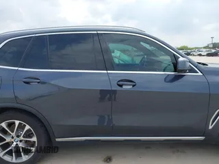 2021 BMW X5 xDrive45e with VIN 5UXTA6C04M9D34382, listed as a IAAI auction lot 42080996 with 24,638 mi miles and . Bid and sale history available at DreamBid. Image 13.