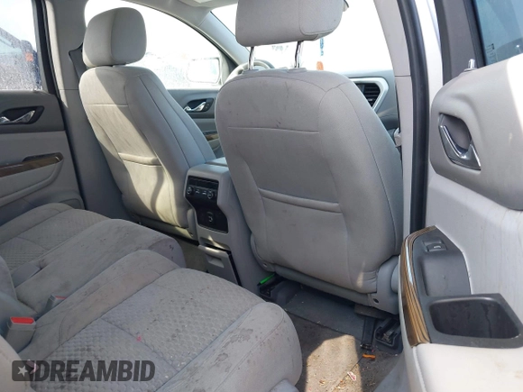 2017 GMC Acadia SLE with VIN 1GKKNSLA8HZ269014, listed as a IAAI auction lot 38833266 with 95,772 mi miles. Bid and sale history available at carsss.com. Image 8.
