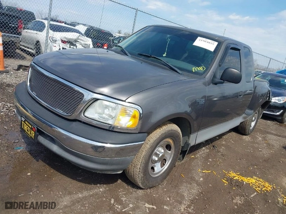 2003 Ford F-150 XL with VIN 1FTRX07273KB74120, listed as a IAAI auction lot 41904855 with 1 mi miles. Bid and sale history available at carsss.com. Image 2.
