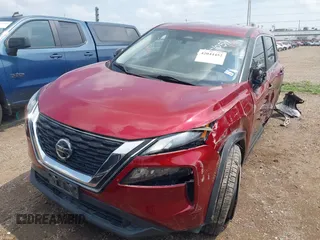 2021 Nissan Rogue S z VIN 5N1AT3AAXMC833809, wystawiony jako IAAI lot #42044452 z przebiegiem 60 880 mil mil oraz . Historia ofert i sprzedaży dostępna na DreamBid. Obrazek 23.