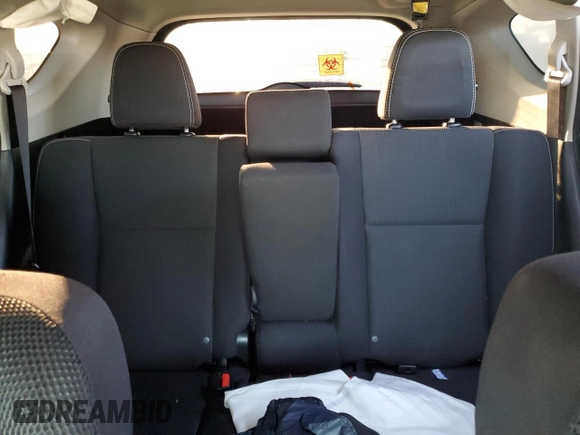 2018 Toyota RAV4 XLE with VIN 2T3WFREV4JW430404, listed as a Copart auction lot 85532074 with 118,932 mi miles and Salvage Title. Bid and sale history available at DreamBid. Image 10.