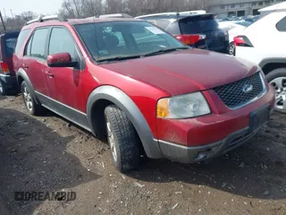 2006 Ford Freestyle SEL with VIN 1FMDK02156GA32892, listed as a IAAI auction lot 41804226 with 159,559 mi miles. Bid and sale history available at carsss.com. Image 1.