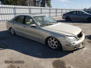 2001 Mercedes-Benz S-Class with VIN WDBNG75J81A140058, listed as a Copart auction lot 46581345 with 0 mi miles and Salvage Title. Bid and sale history available at carsss.com. Image 4.