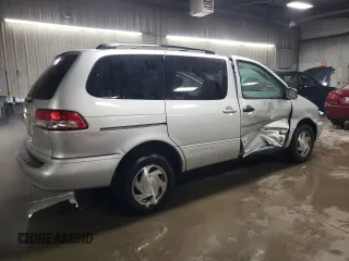 2003 Toyota Sienna LE with VIN 4T3ZF13C13U554293, listed as a Copart auction lot 79553304 with 162,866 mi miles and Salvage Title. Bid and sale history available at carsss.com. Image 3.