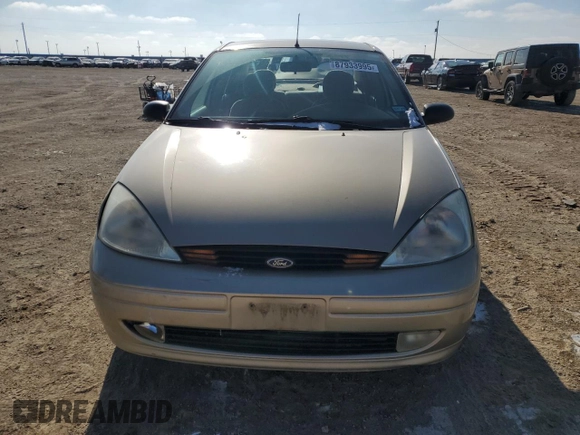 2001 Ford Focus ZTS with VIN 1FAHP383X1W204498, listed as a Copart auction lot 87933995 with 82,555 mi miles and Salvage Title. Bid and sale history available at carsss.com. Image 5.
