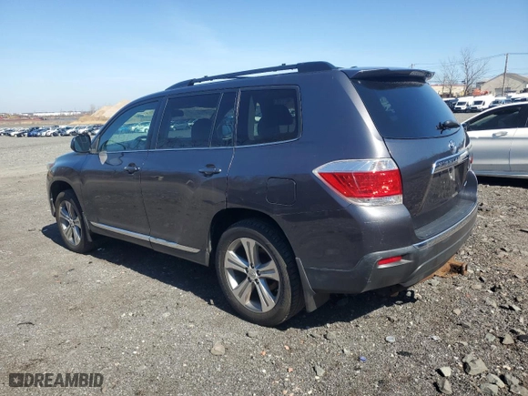 2013 Toyota Highlander with VIN 5TDBK3EH6DS219910, listed as a Copart auction lot 47613765 with 105,021 mi miles and Clean Title. Bid and sale history available at carsss.com. Image 2.