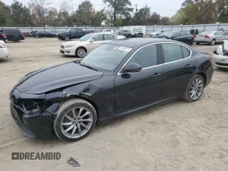 2018 Alfa Romeo Giulia with VIN ZARFAEDNXJ7597585, listed as a Copart auction lot 81332104 with 88,022 mi miles and Clean Title. Bid and sale history available at carsss.com. Image 1.
