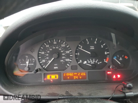 2004 BMW 3 Series 325i with VIN WBAET37464NH04736, listed as a Copart auction lot 44700895 with 219,460 mi miles and Salvage Title. Bid and sale history available at carsss.com. Image 9.