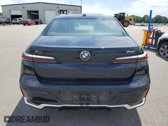 2025 BMW 7 Series 740i xDrive with VIN WBA33EH07SCU55254, listed as a Copart auction lot 62841015 with 4,314 mi miles and Clean title. Bid and sale history available at DreamBid. Image 6.