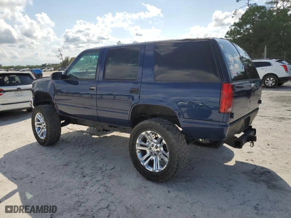 1998 Chevrolet Tahoe Z71 with VIN 1GNEK13R3WR110598, listed as a Copart auction lot 72327974 with 201,313 mi miles and Salvage Title. Bid and sale history available at carsss.com. Image 2.