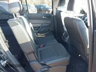 2023 Volkswagen Atlas SE with VIN 1V2JR2CA1PC532665, listed as a IAAI auction lot 41698530 with 40,862 mi miles and . Bid and sale history available at DreamBid. Image 8.