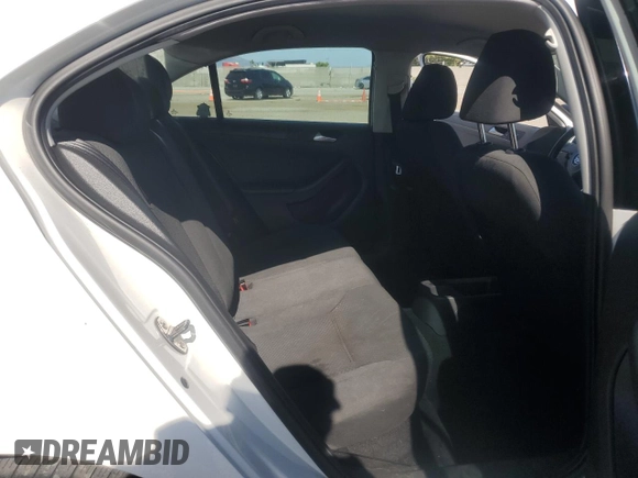 2013 Volkswagen Jetta S with VIN 3VW2K7AJ0DM392920, listed as a Copart auction lot 63682615 with 184,702 mi miles and Salvage title. Bid and sale history available at DreamBid. Image 10.