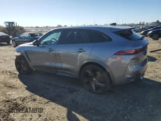 2021 Jaguar F-Pace SVR z VIN SADCZ2EE3MA681181, wystawiony jako Copart lot #82393414 z przebiegiem 21 895 mil mil oraz Szkoda całkowita • Salvage title. Historia ofert i sprzedaży dostępna na DreamBid. Obrazek 2.