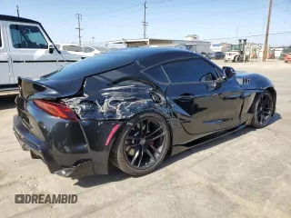 2021 Toyota Supra 3.0 z VIN WZ1DB0C01MW036730, wystawiony jako Copart lot #57497785 z przebiegiem 15 285 mil mil oraz Szkoda całkowita • Salvage title. Historia ofert i sprzedaży dostępna na DreamBid. Obrazek 3.