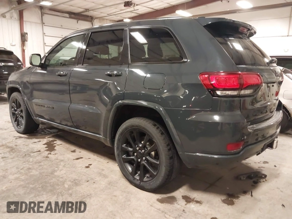 2017 Jeep Grand Cherokee Laredo with VIN 1C4RJFAG7HC886394, listed as a IAAI auction lot 40914121 with 66,895 mi miles. Bid and sale history available at carsss.com. Image 3.